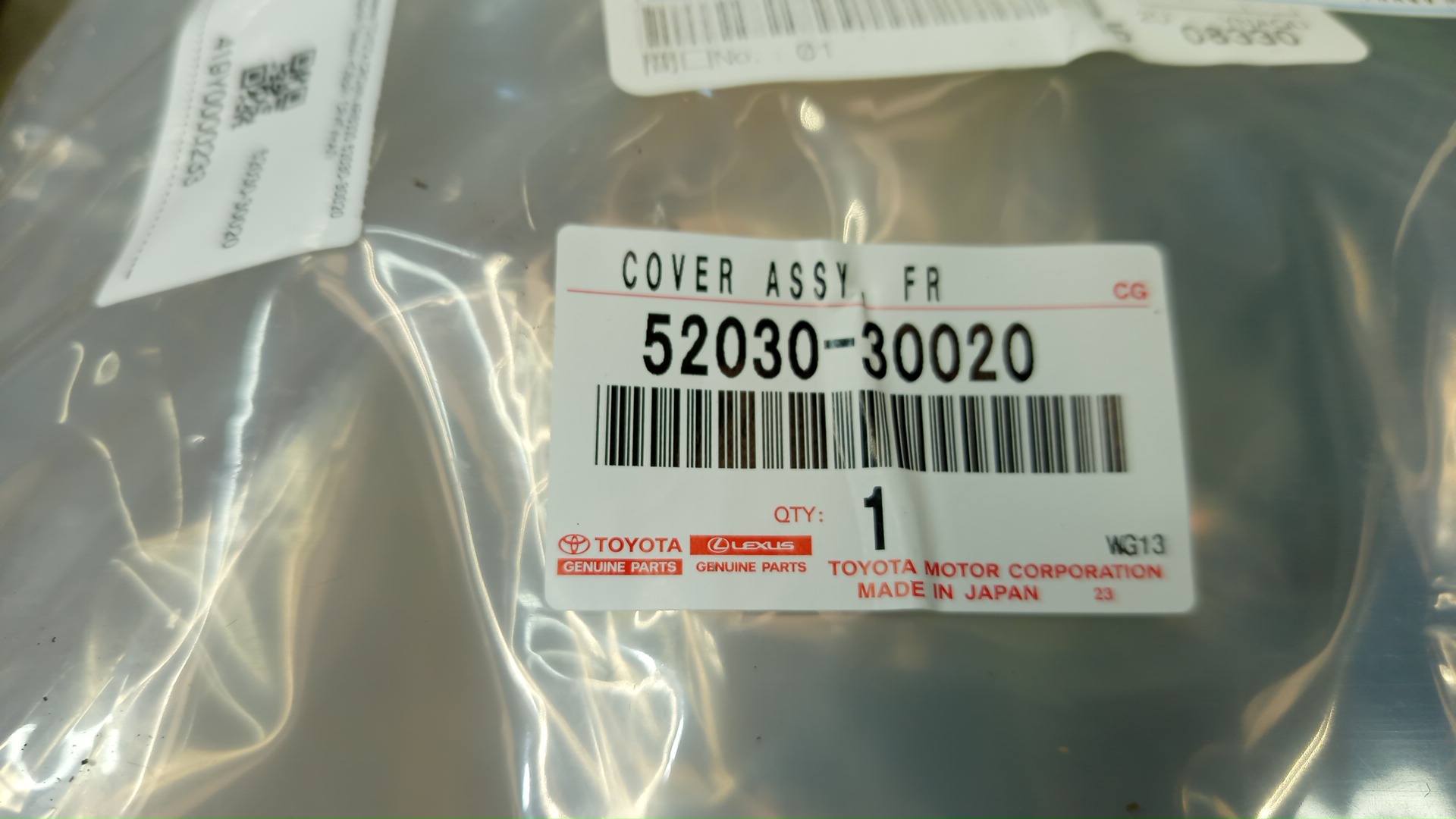 Очки на противотуманки правые передние TOYOTA CROWN ARS220 52030-30020 4 ракурс