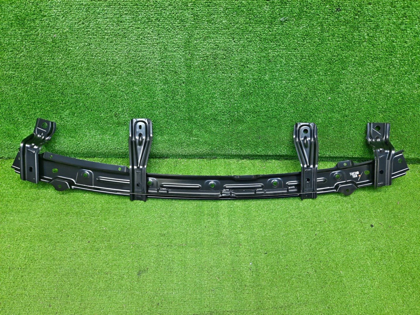Жесткость бампера передняя HONDA CIVIC FK7 71150-TGN-E00 2 ракурс