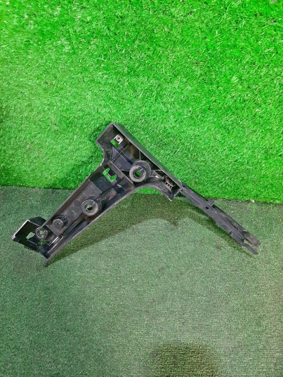 Крепление бампера левое заднее BMW X5 E70 51127158441 2 ракурс