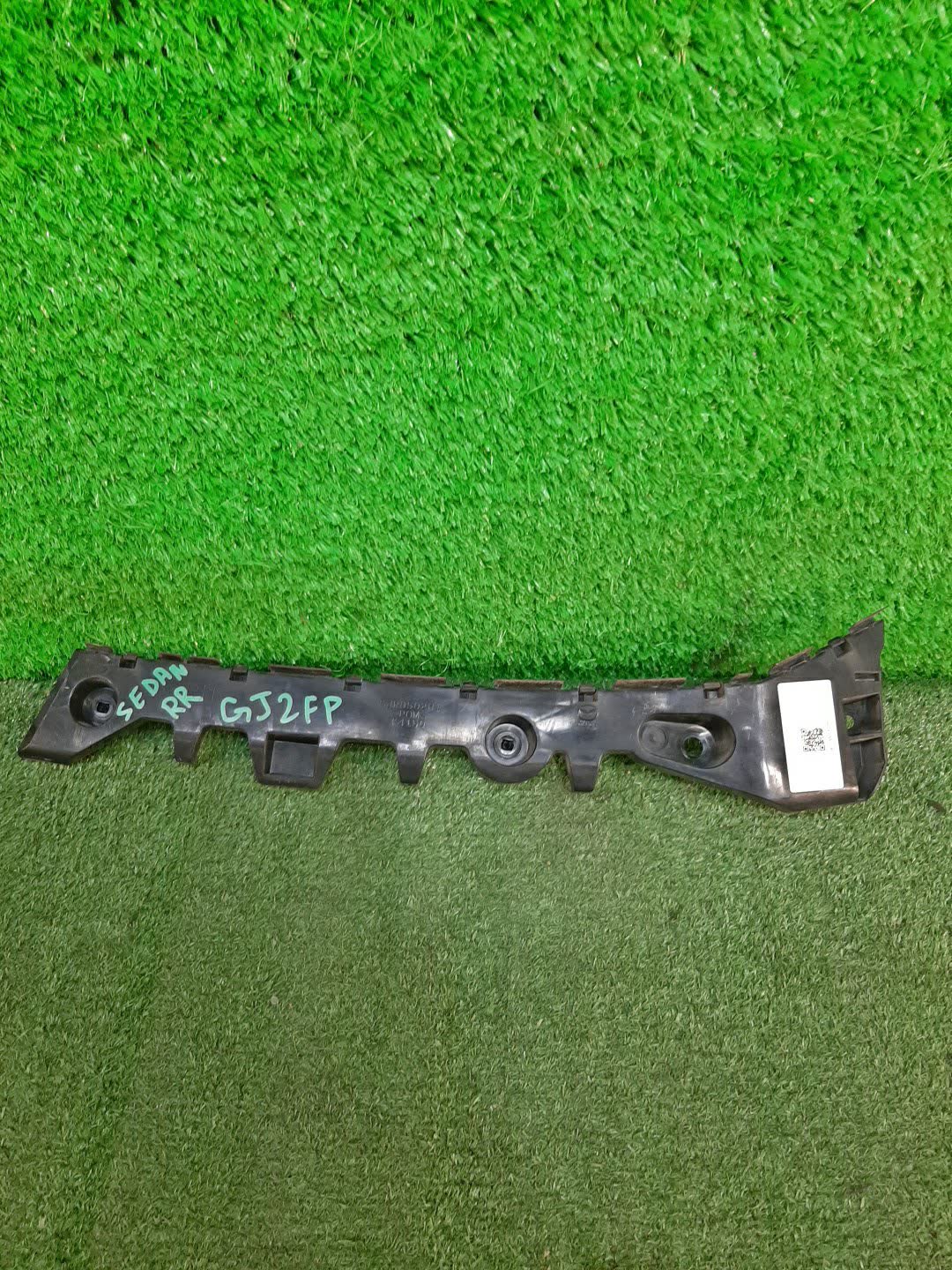 Крепление бампера правое заднее MAZDA ATENZA, MAZDA 6 GJ5FP, GJEFP, GJ2FP, GJ2AP, GJ526, GJ523 GJR9502J1 1 ракурс