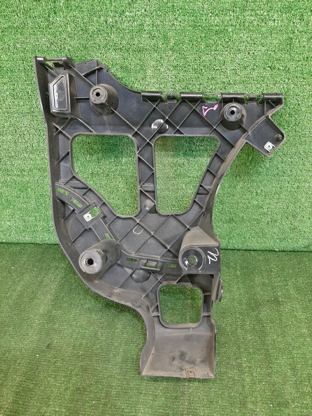Крепление бампера левое заднее BMW X5 E70 51127158446 3 ракурс