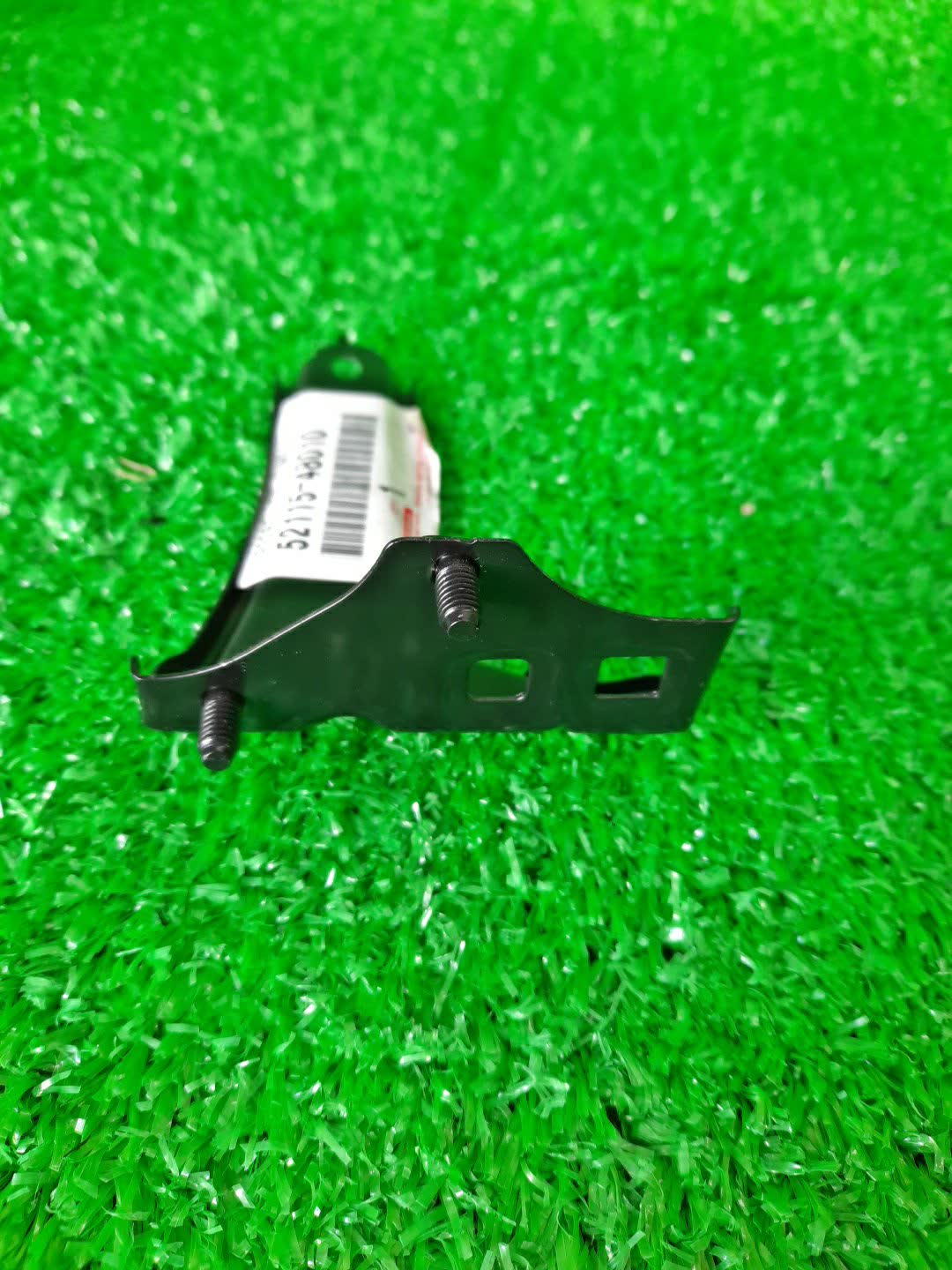 Крепление бампера правое переднее TOYOTA HARRIER SXU10W 52115-48010 2 ракурс