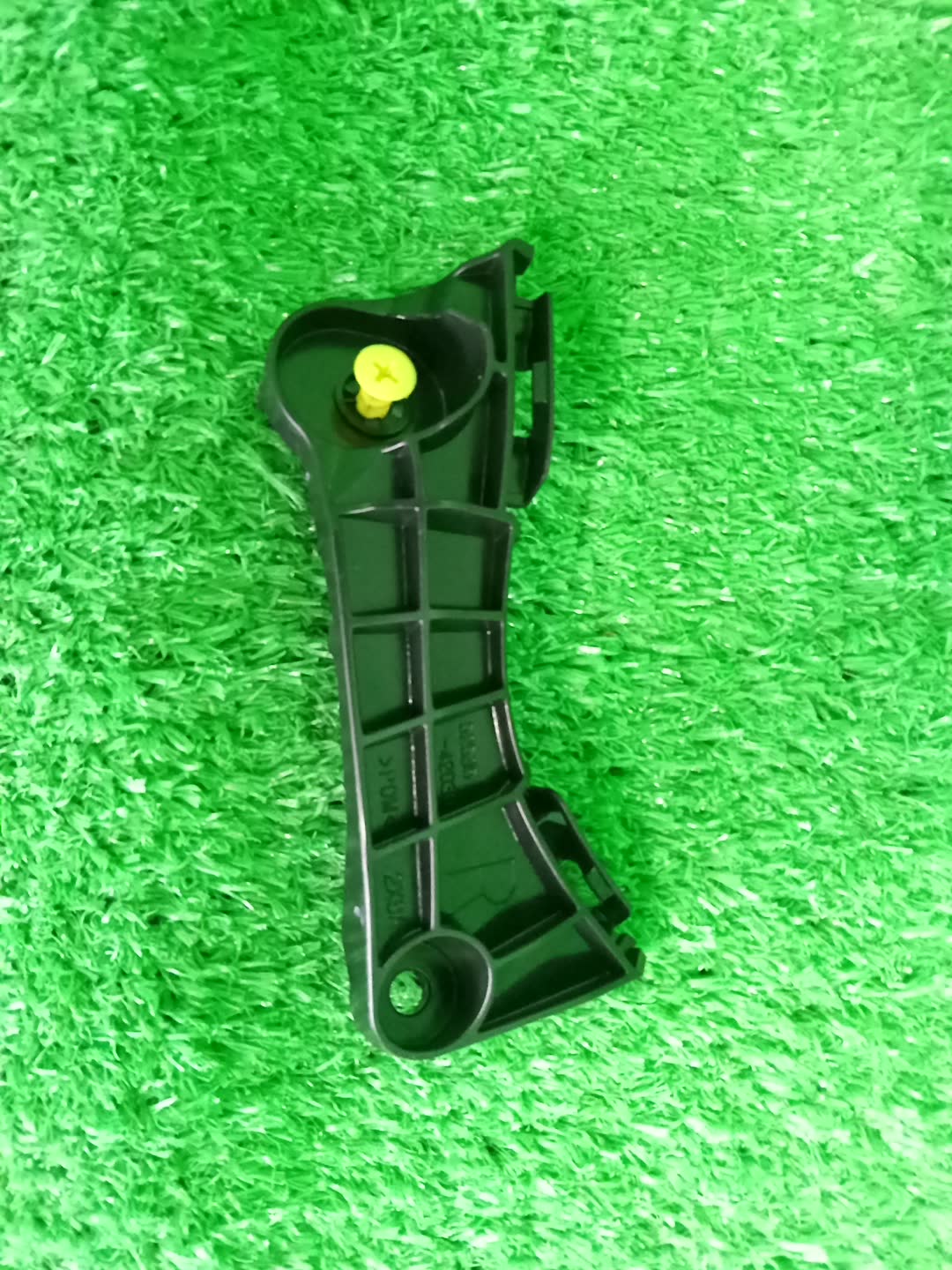 Крепление бампера правое переднее TOYOTA VANGUARD GSA33W 52535-42030 1 ракурс