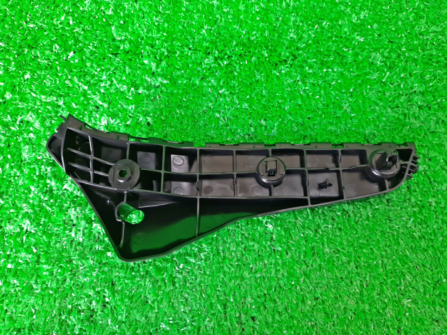 Крепление бампера правое переднее LEXUS GX460 URJ150 52115-60190 3 ракурс