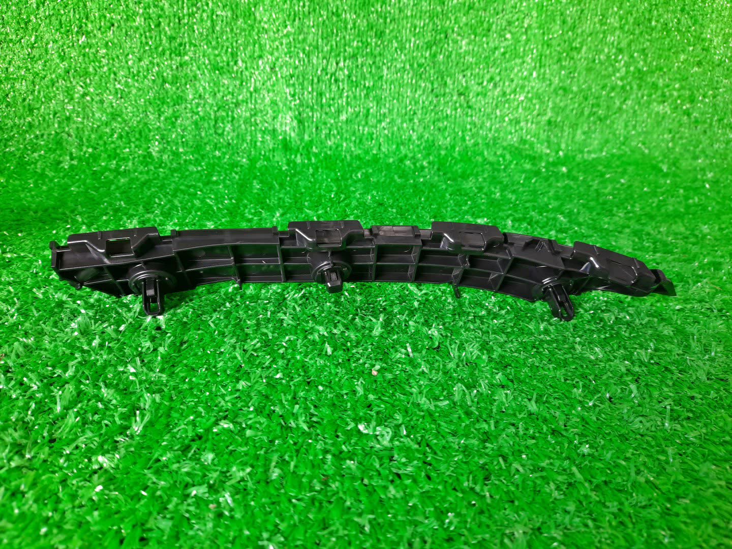 Крепление бампера левое переднее LEXUS LX570 URJ201 52116-60190 3 ракурс