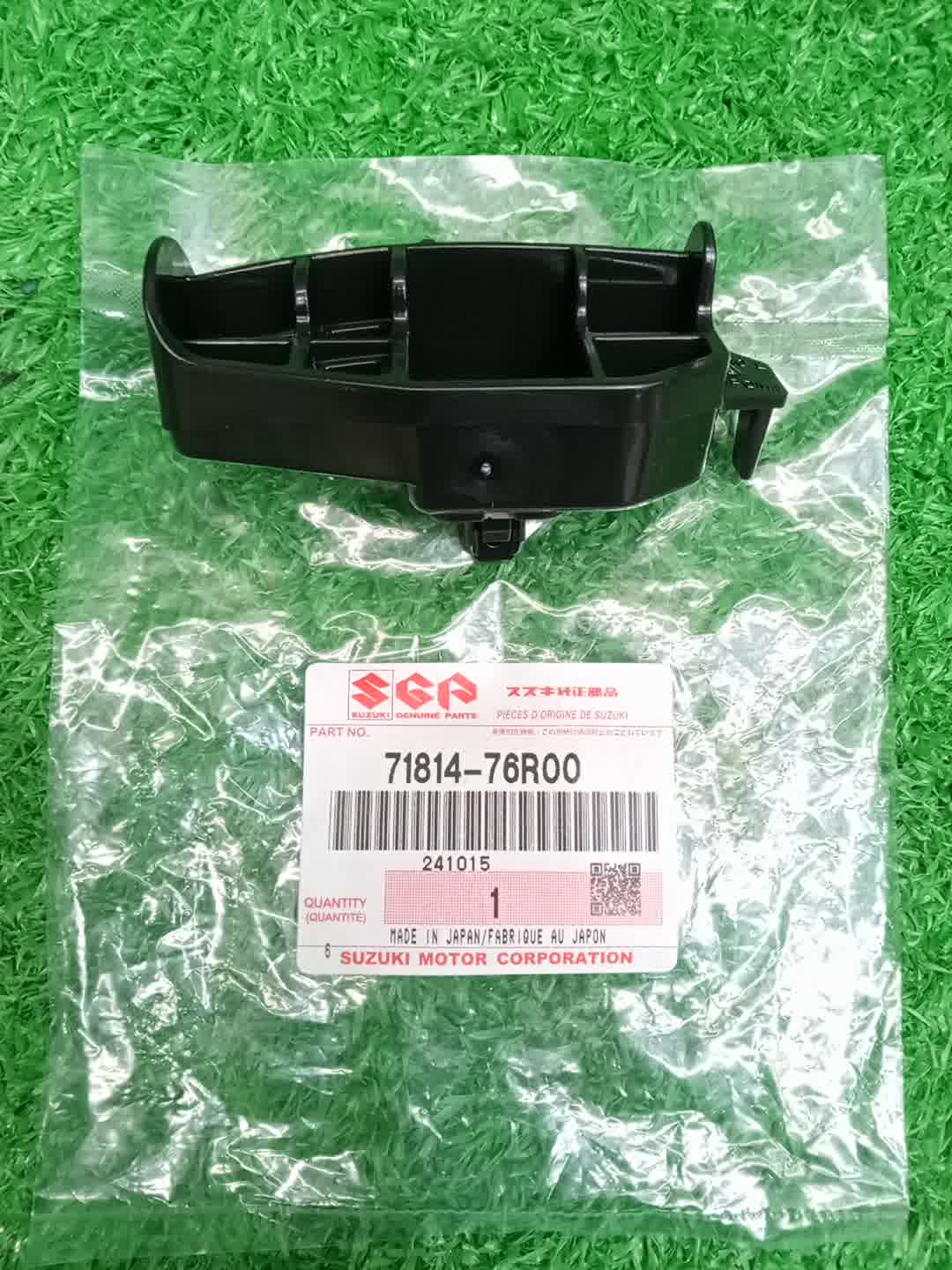 Крепление бампера левое заднее SUZUKI XBEE MN71S 71814-76R00 2 ракурс