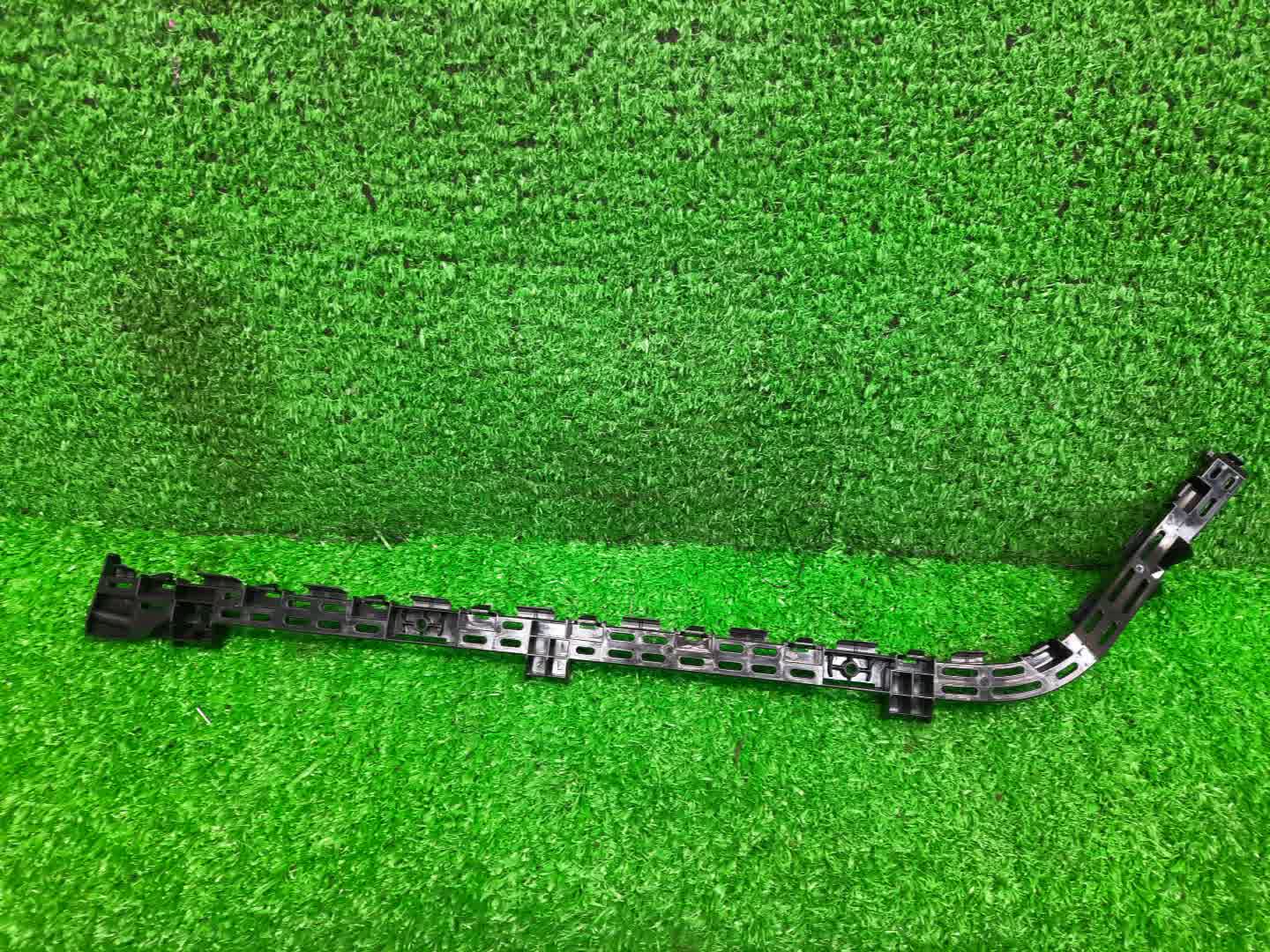 Крепление бампера левое заднее HONDA STEPWGN RP4 71598-TAA-003 3 ракурс