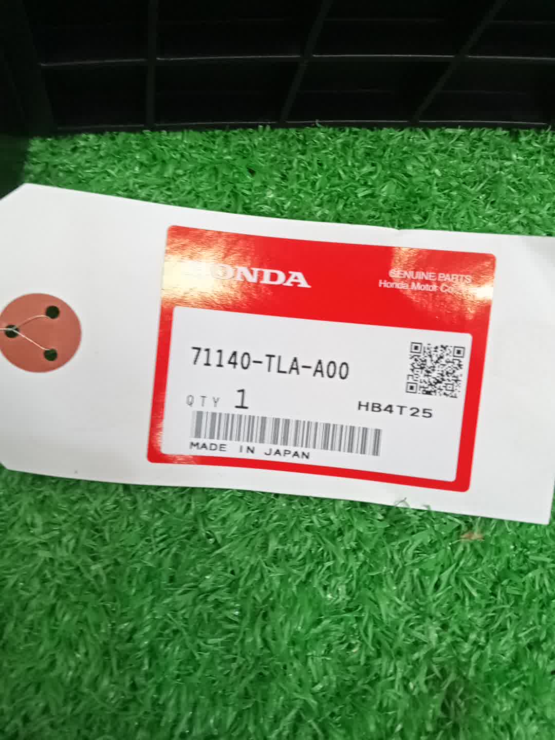 Крепление бампера правое переднее HONDA CR-V RT6 71140-TLA-A00 4 ракурс