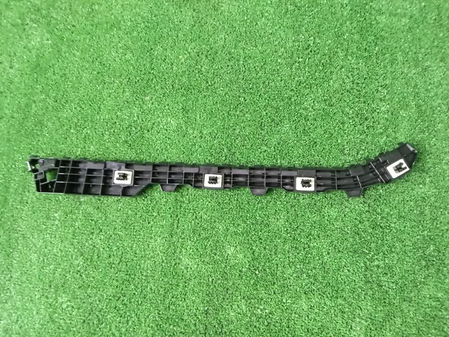 Крепление бампера правое заднее SUBARU LEVORG VN5 57707VC500 1 ракурс