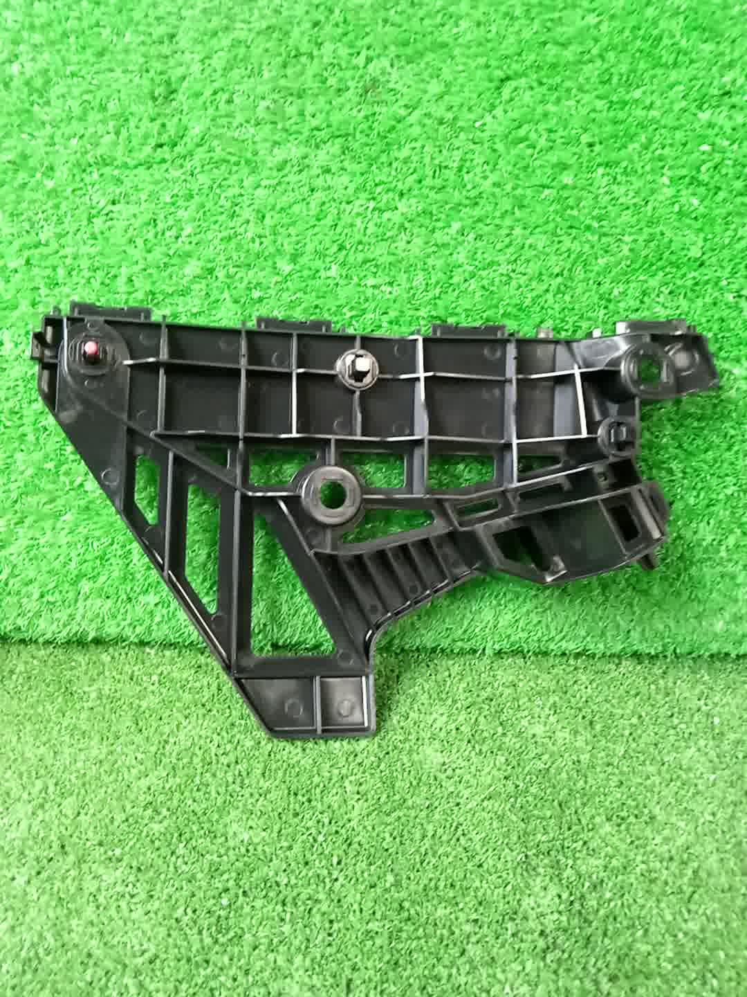 Крепление бампера левое переднее TOYOTA VOXY MZRA90W 52116-V1020 4 ракурс