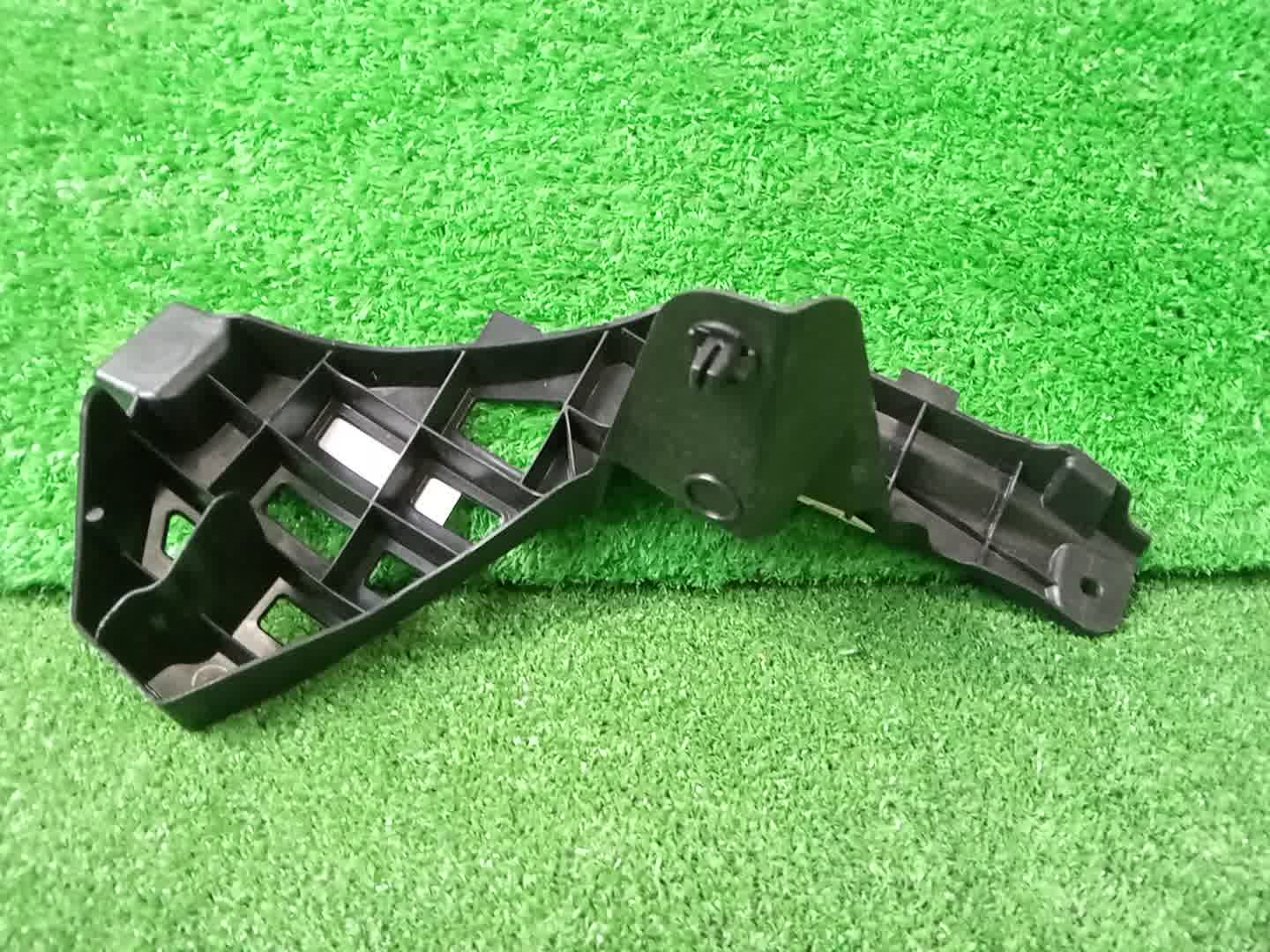 Крепление бампера левое заднее LEXUS NX450H+ AAZH26 52592-78030 3 ракурс