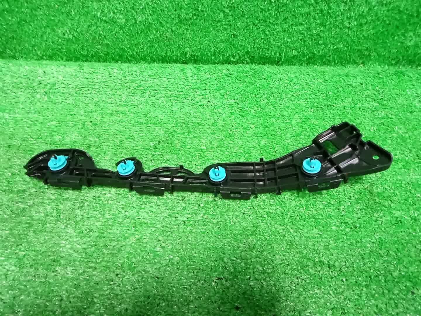 Крепление бампера правое заднее LEXUS NX450H+ AAZH26 52155-78020 2 ракурс