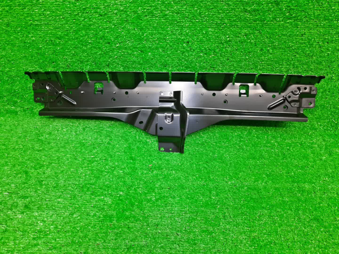 Крепление бампера переднее TOYOTA LAND CRUISER PRADO GRJ150 52506-60100 1 ракурс