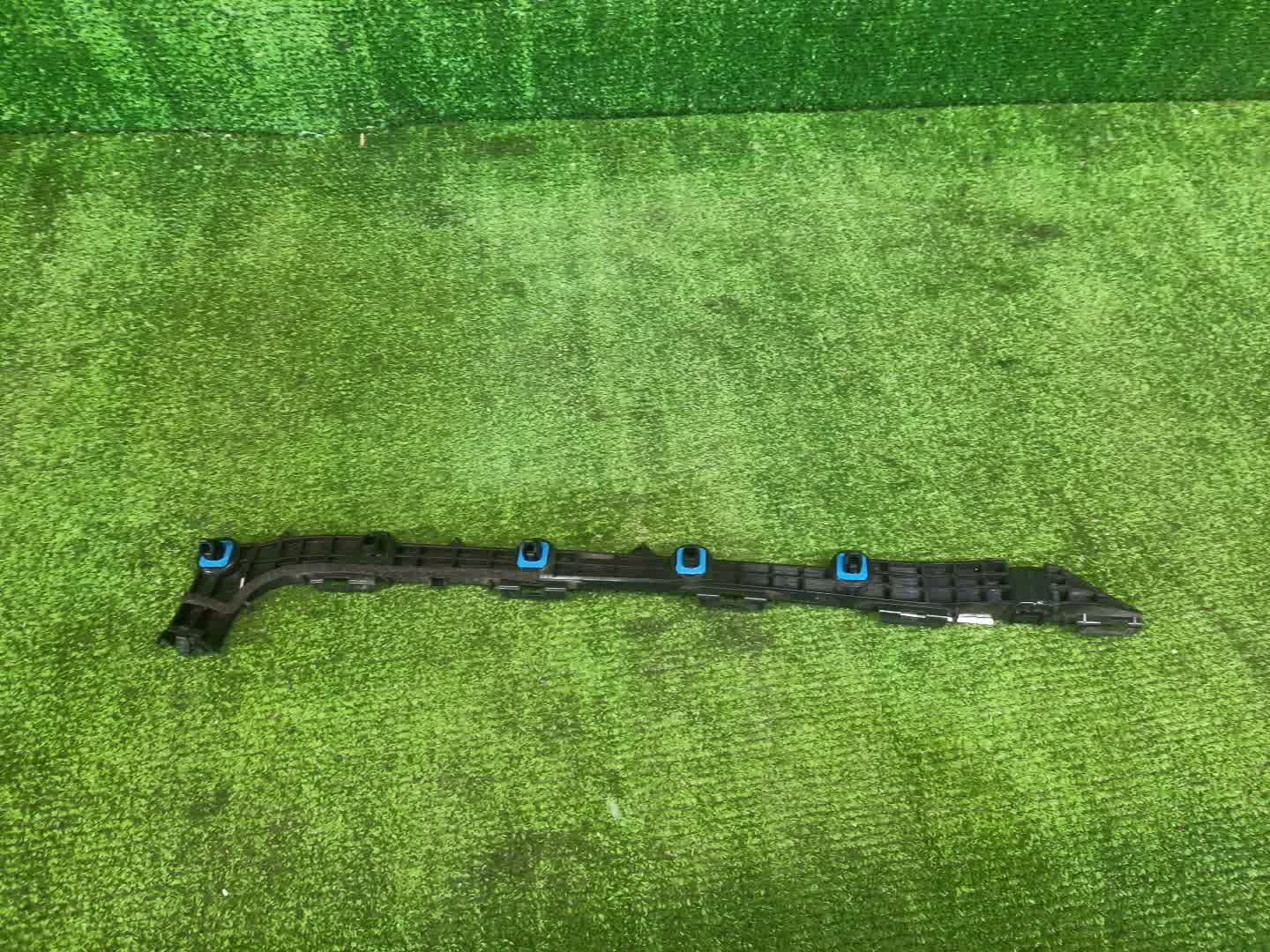 Крепление бампера правое заднее LEXUS HS250H ANF10 52575-75010 2 ракурс