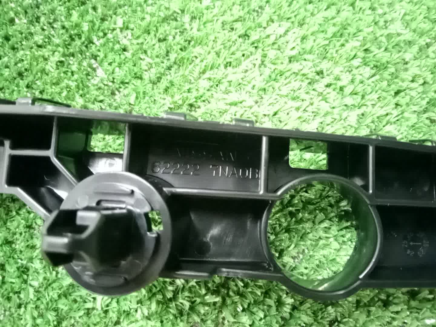 Крепление бампера правое переднее NISSAN ROOX B48A 62222-7NA0B 3 ракурс