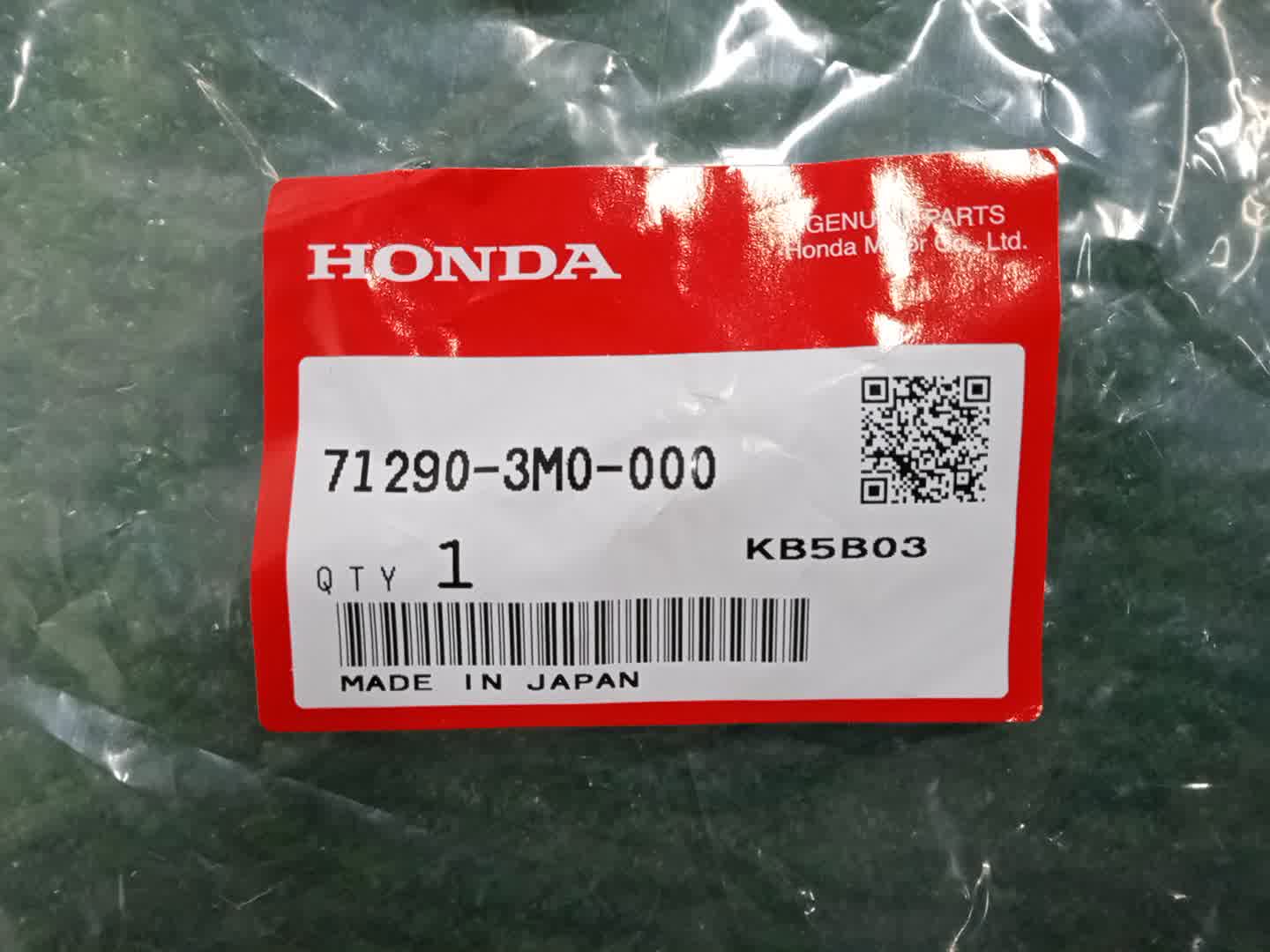 Крепление бампера левое переднее HONDA VEZEL RV6 71290-3M0-000 3 ракурс