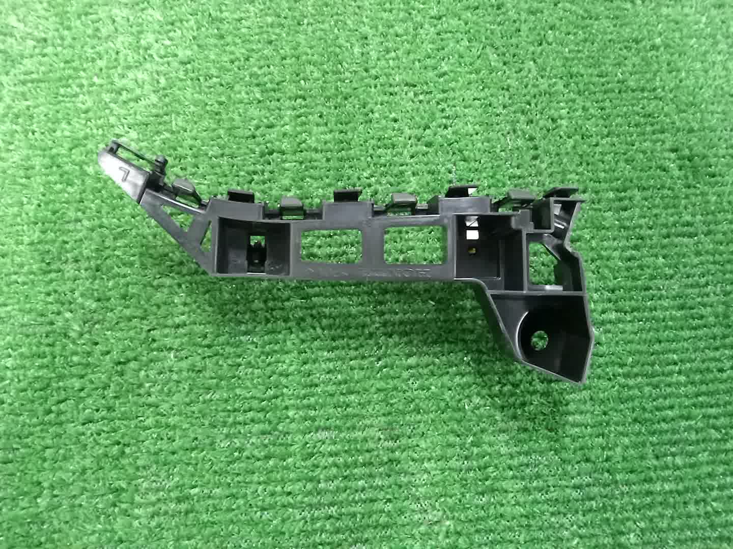Крепление бампера левое переднее HONDA N-BOX JF3 71198-TTA-003 1 ракурс