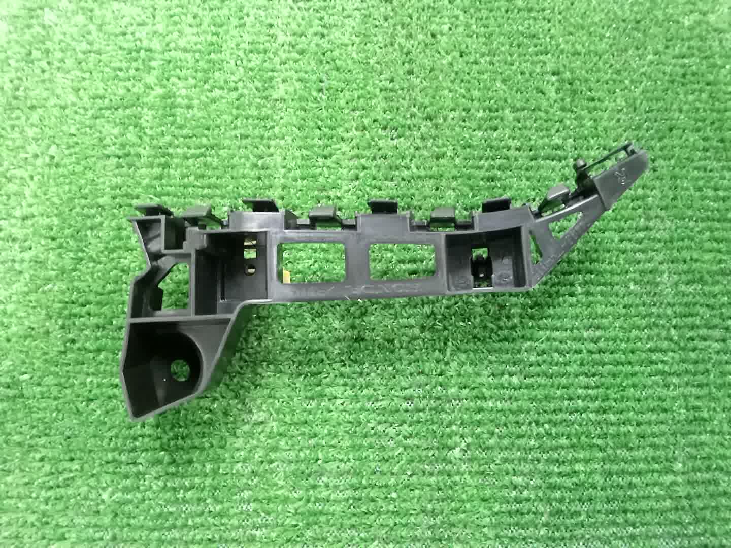 Крепление бампера правое переднее HONDA N-BOX JF3 71193-TTA-003 2 ракурс