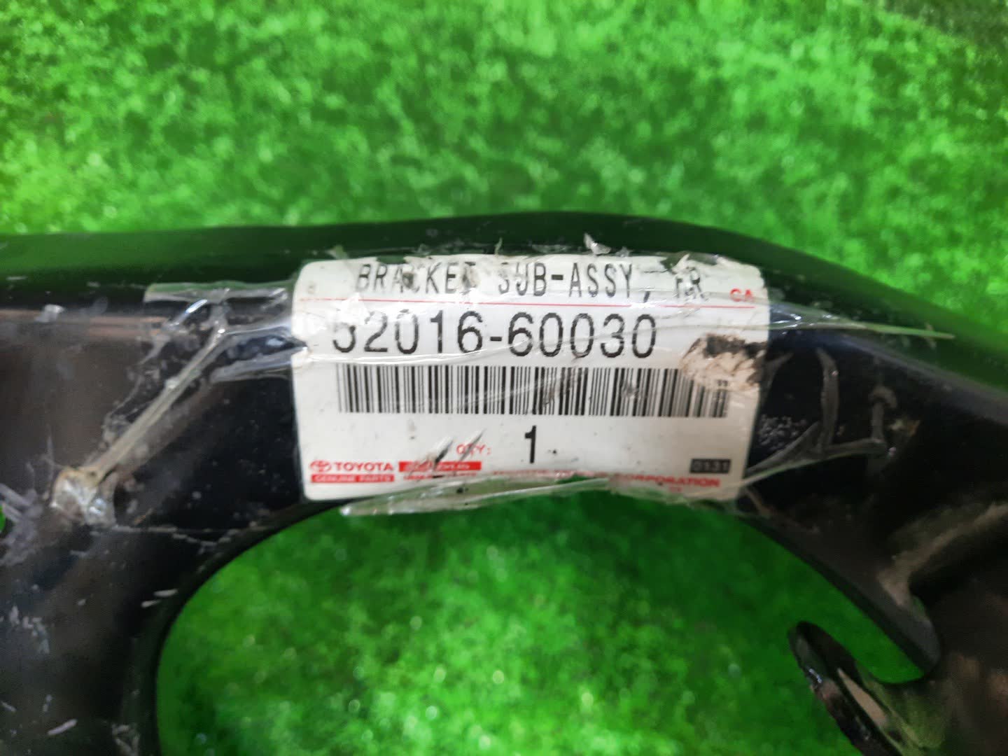 Крепление бампера левое переднее TOYOTA LAND CRUISER HZJ71 52016-60030 3 ракурс
