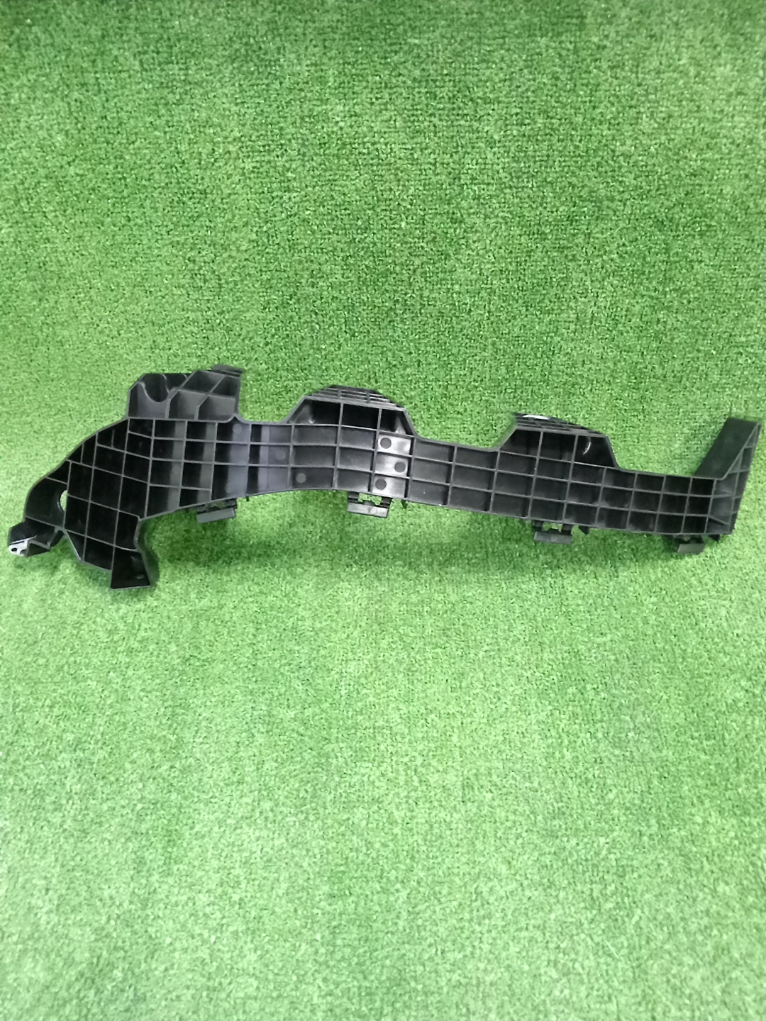Крепление бампера правое переднее HONDA ZR-V RZ3 71240-3W0-A00 1 ракурс
