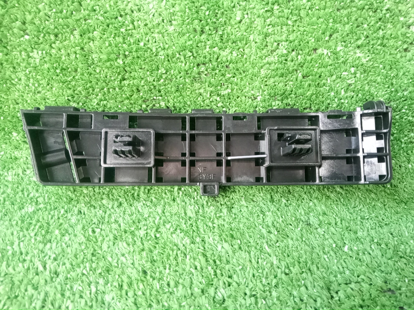 Крепление бампера левое переднее HONDA FREED SPIKE GB3 71198-SFM-003 2 ракурс