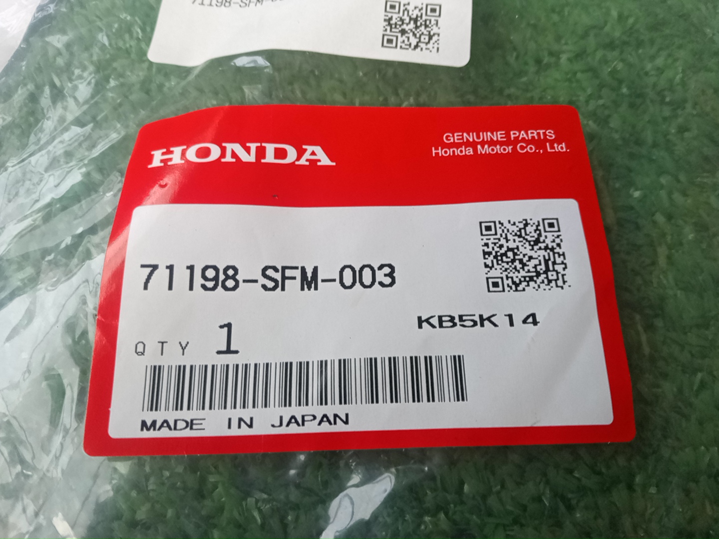 Крепление бампера левое переднее HONDA FREED SPIKE GB3 71198-SFM-003 4 ракурс