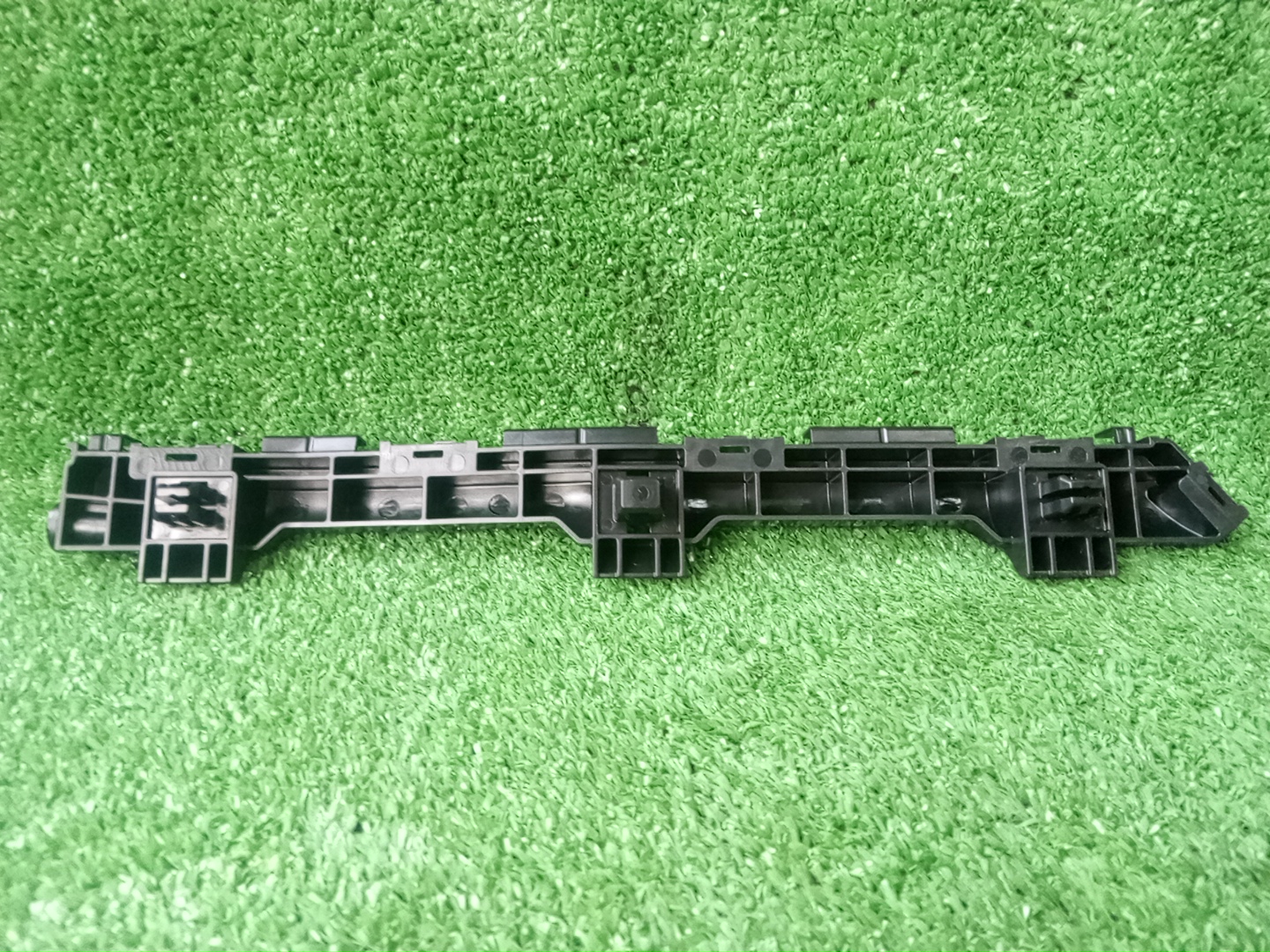 Крепление бампера левое переднее HONDA STEPWGN RP6 71280-3T0-003 2 ракурс