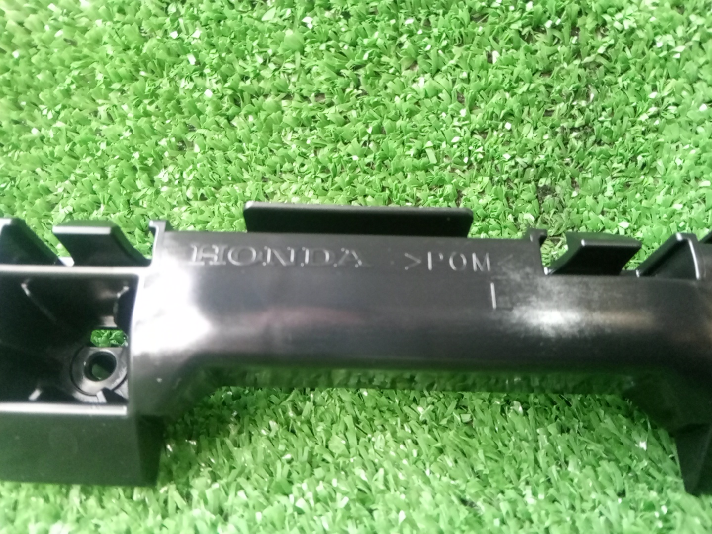 Крепление бампера левое переднее HONDA STEPWGN RP6 71280-3T0-003 3 ракурс