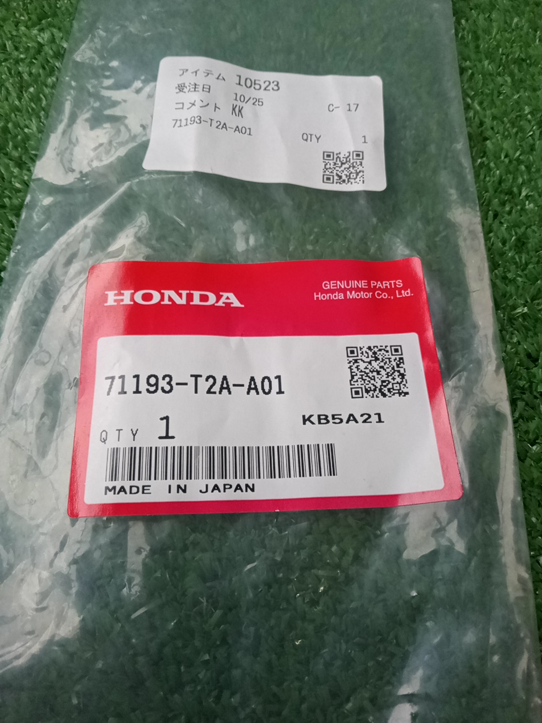 Крепление бампера правое переднее HONDA ACCORD CR6 71193-T2A-A01 3 ракурс