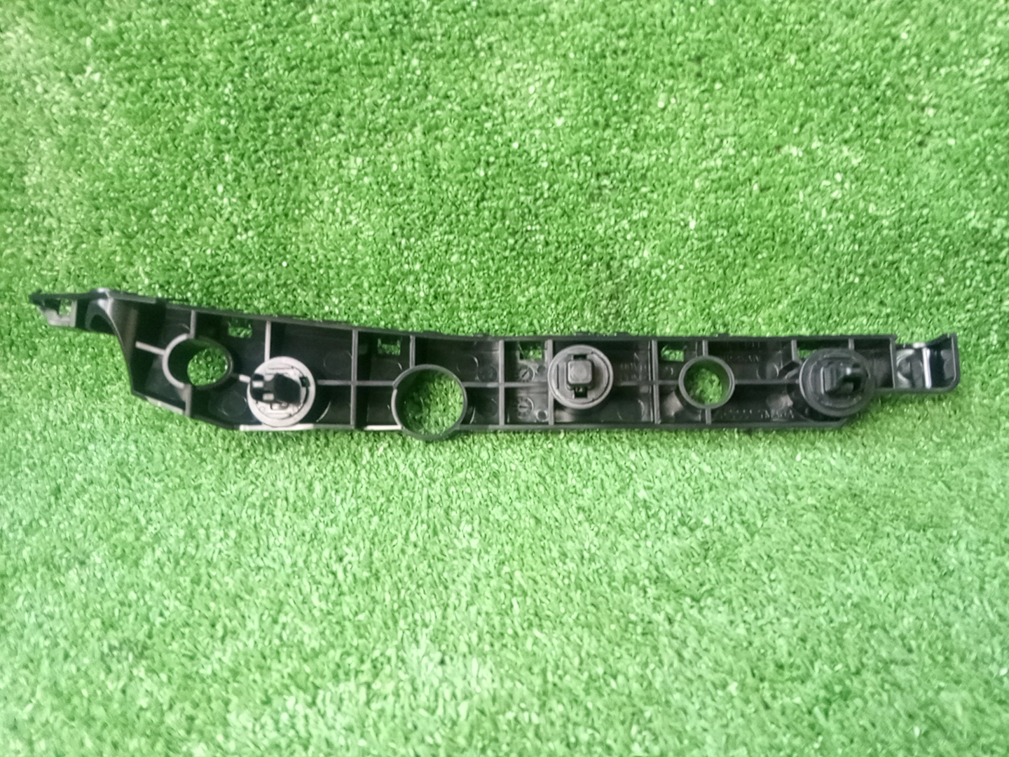 Крепление бампера правое переднее MITSUBISHI EK X B34W MQ715361 2 ракурс