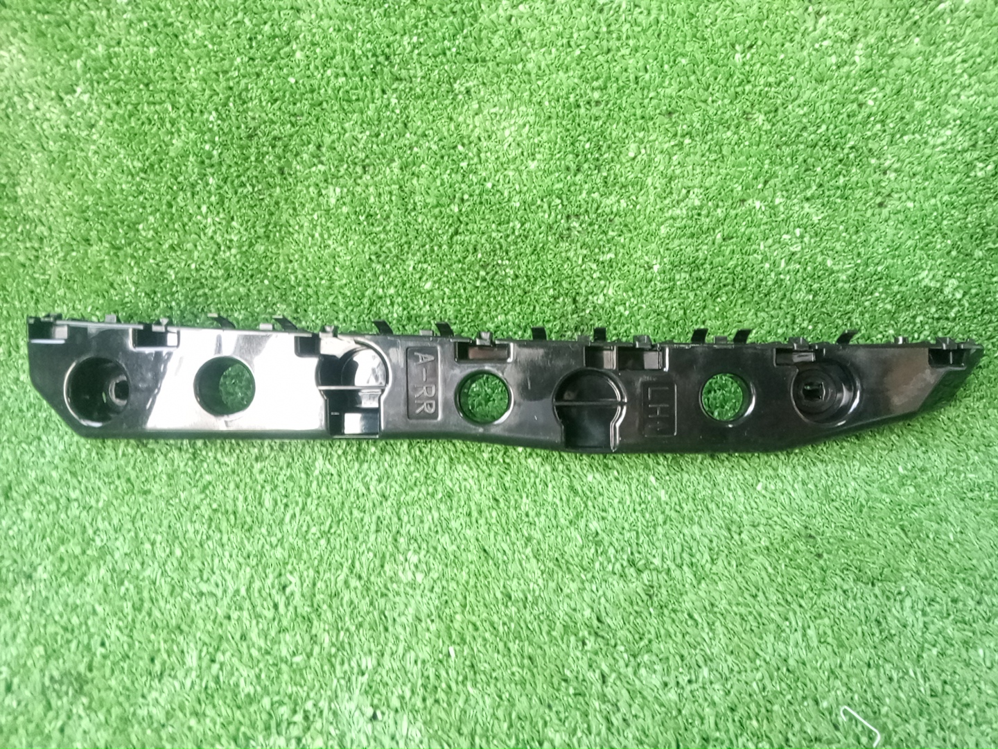 Крепление бампера левое заднее MITSUBISHI EK X B34W MQ717539 1 ракурс