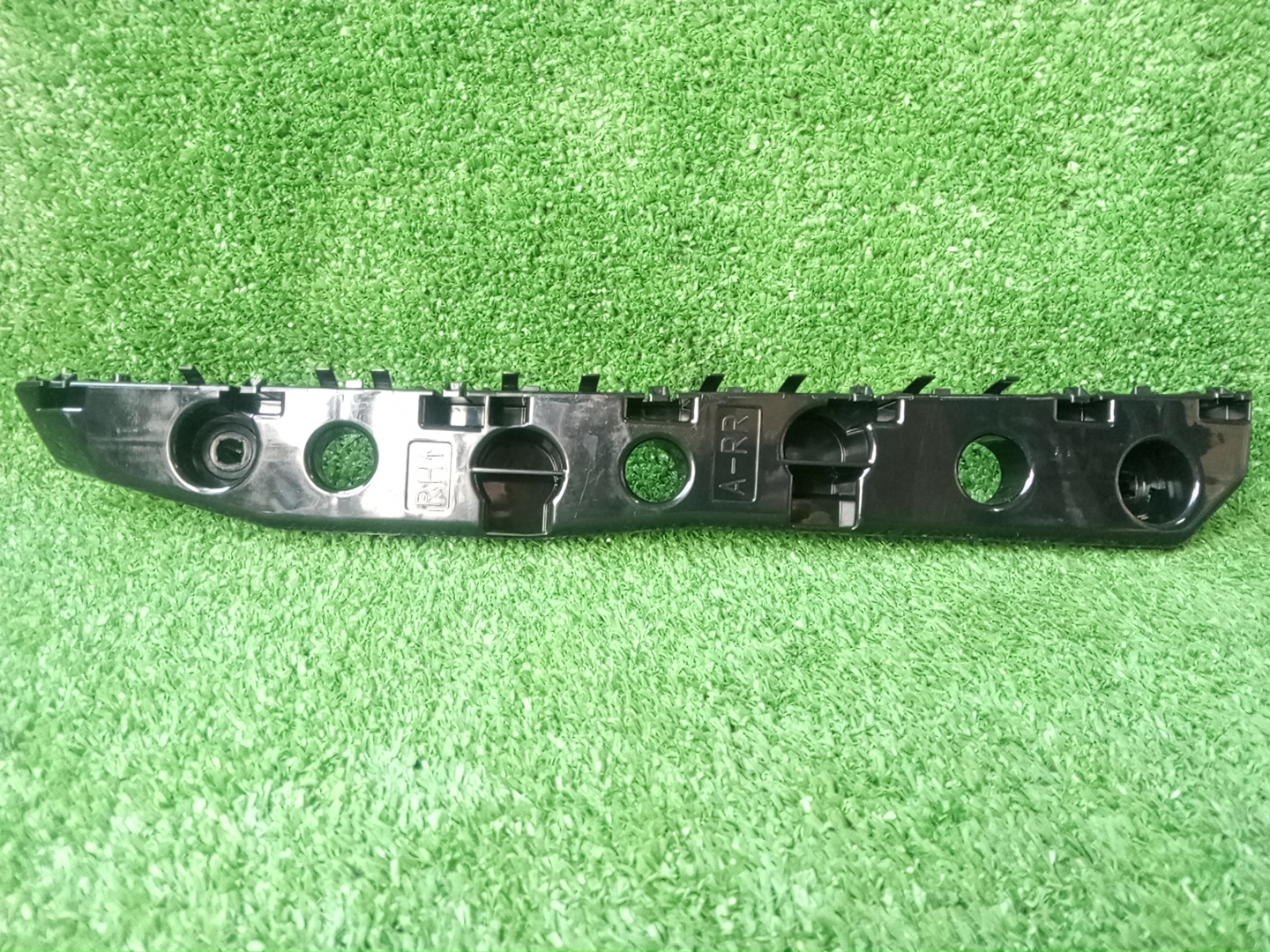 Крепление бампера правое заднее MITSUBISHI EK X B34W MQ717538 1 ракурс