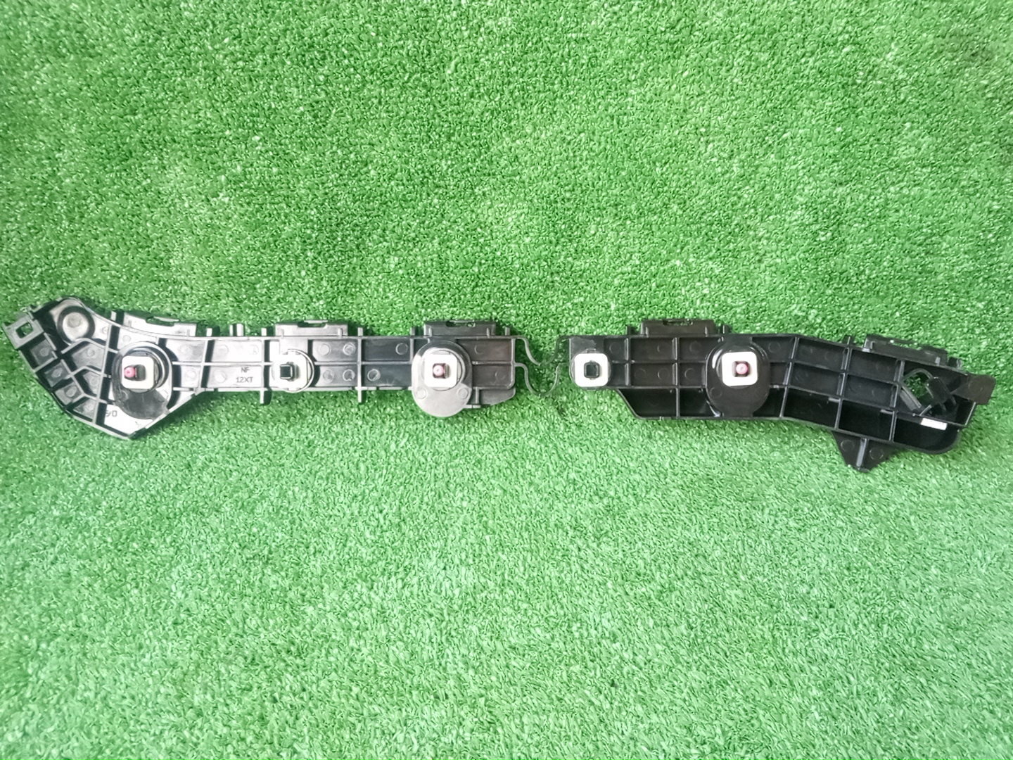 Крепление бампера левое заднее TOYOTA HARRIER AXUH80 52156-48060 2 ракурс