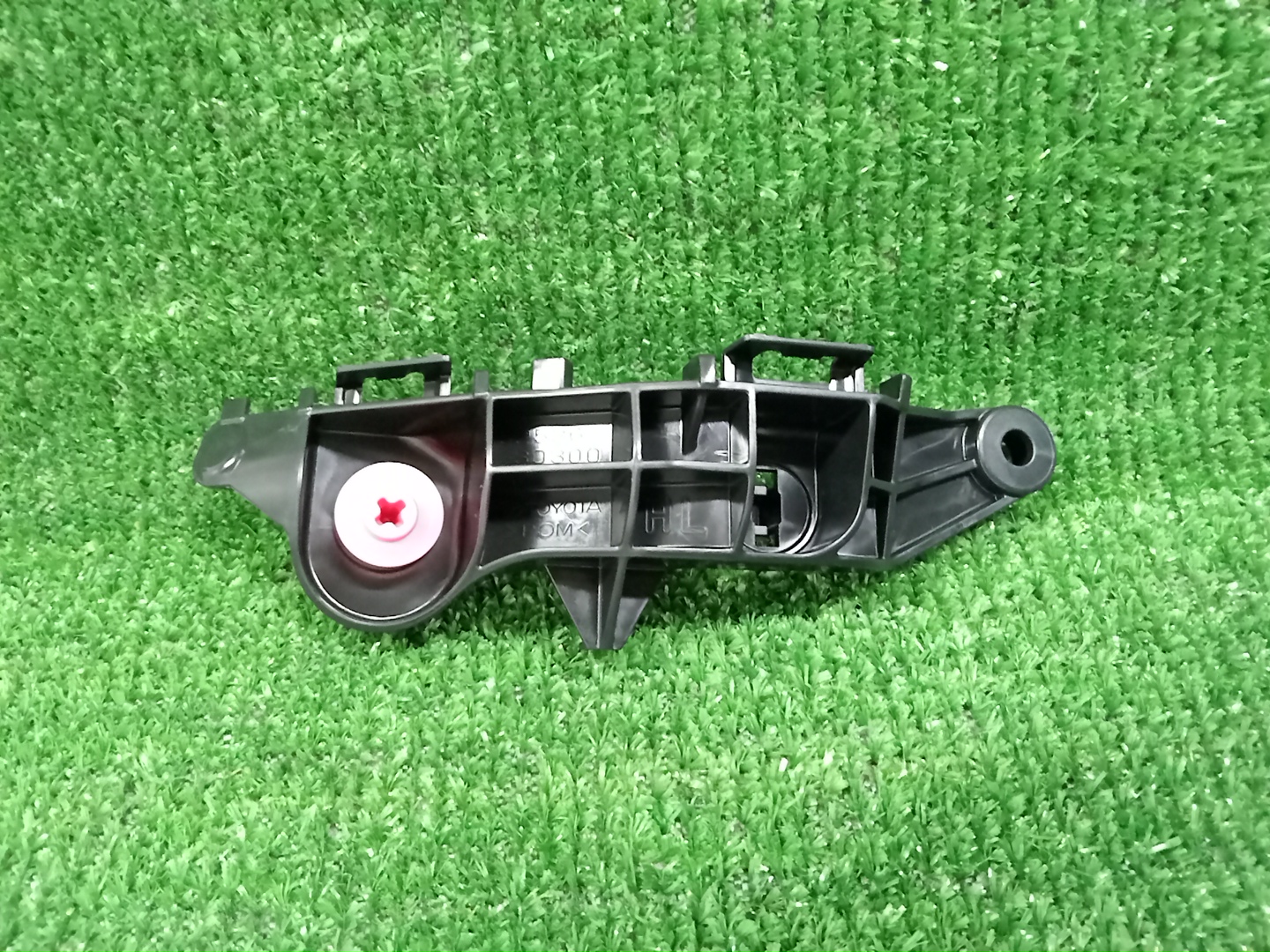 Крепление бампера левое переднее TOYOTA CROWN AZSH36W 52536-30300 2 ракурс