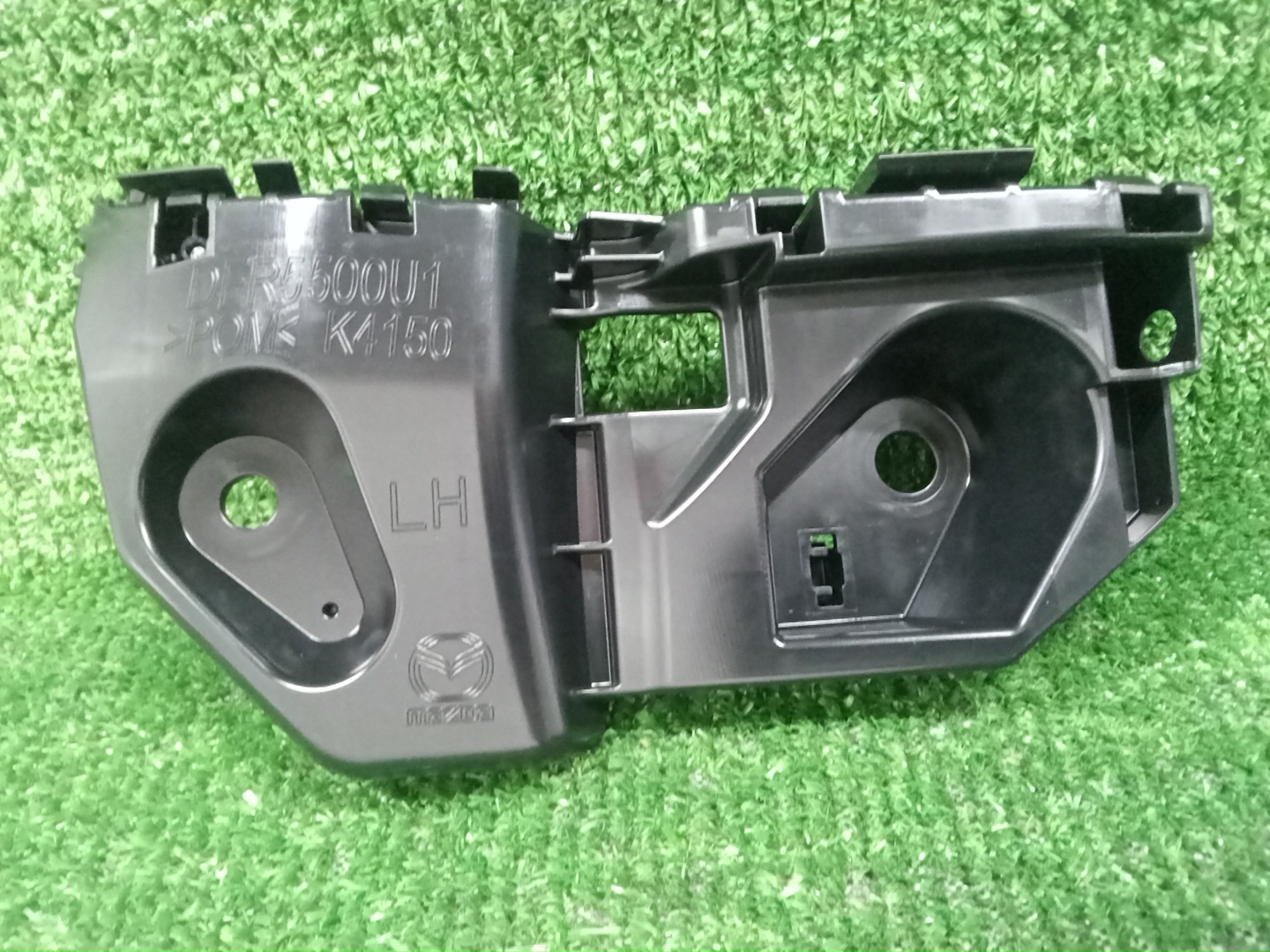 Крепление бампера левое переднее MAZDA CX-30 DMEP DFR5-50-0U0D 1 ракурс
