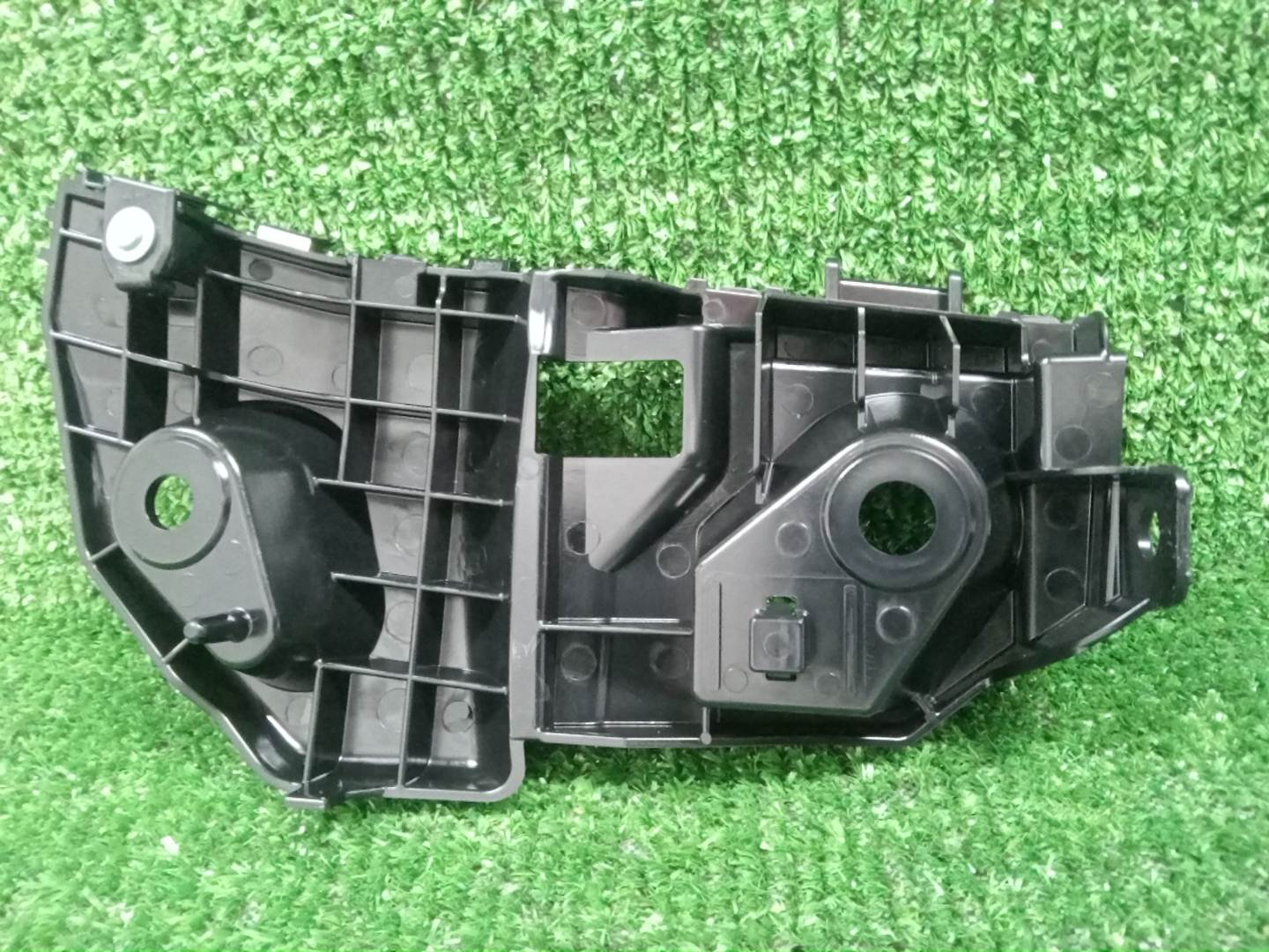 Крепление бампера правое переднее MAZDA CX-30 DMEP DFR5-50-0T0D 2 ракурс