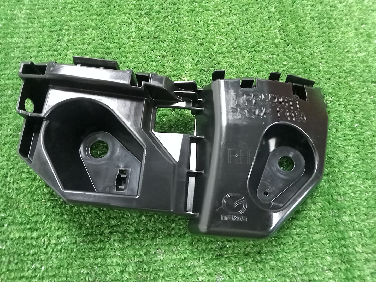 Крепление бампера правое переднее MAZDA CX-30 DMEP DFR5-50-0T0D 5 ракурс