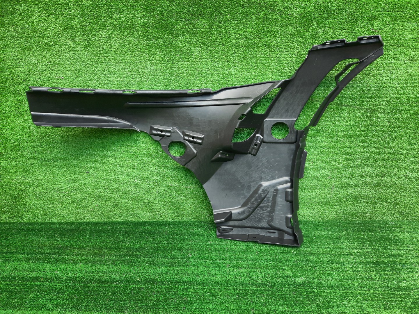 Крепление бампера правое переднее TOYOTA SUPRA A90 52125-WAA01 2 ракурс