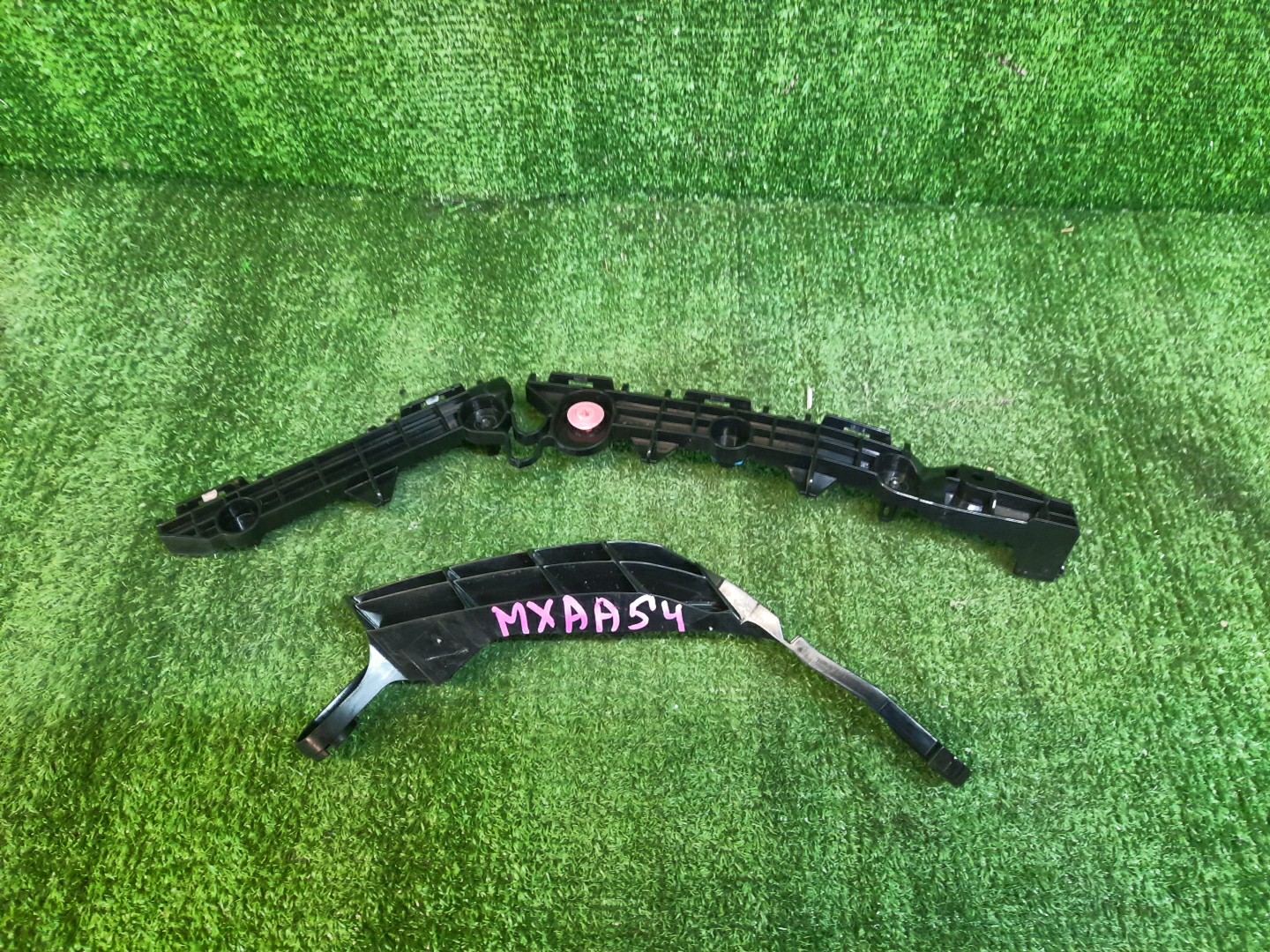 Крепление бампера правое заднее TOYOTA RAV4 MXAA54 52155-42050 52562-42060 1 ракурс Крепление бампера правое заднее TOYOTA RAV4 MXAA54 52155-42050 52562-42060 1 ракурс