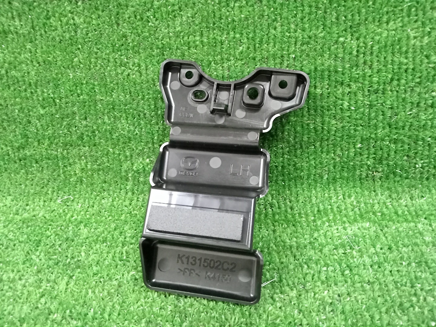 Крепление бампера левое заднее MAZDA CX-8 KG2P, KG5P K131-50-2C2 1 ракурс
