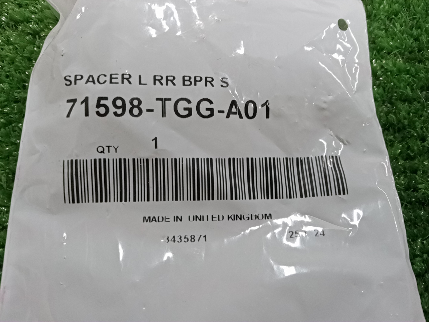 Крепление бампера левое заднее HONDA CIVIC FK7 71598-TGG-A01 3 ракурс
