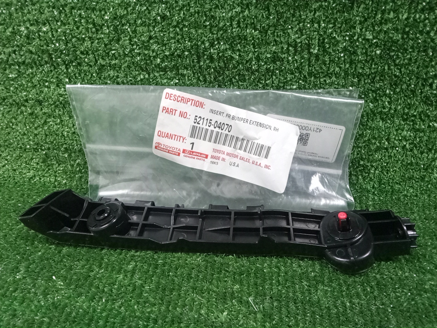 Крепление бампера правое переднее TOYOTA TACOMA GRN305L 52115-04070 2 ракурс