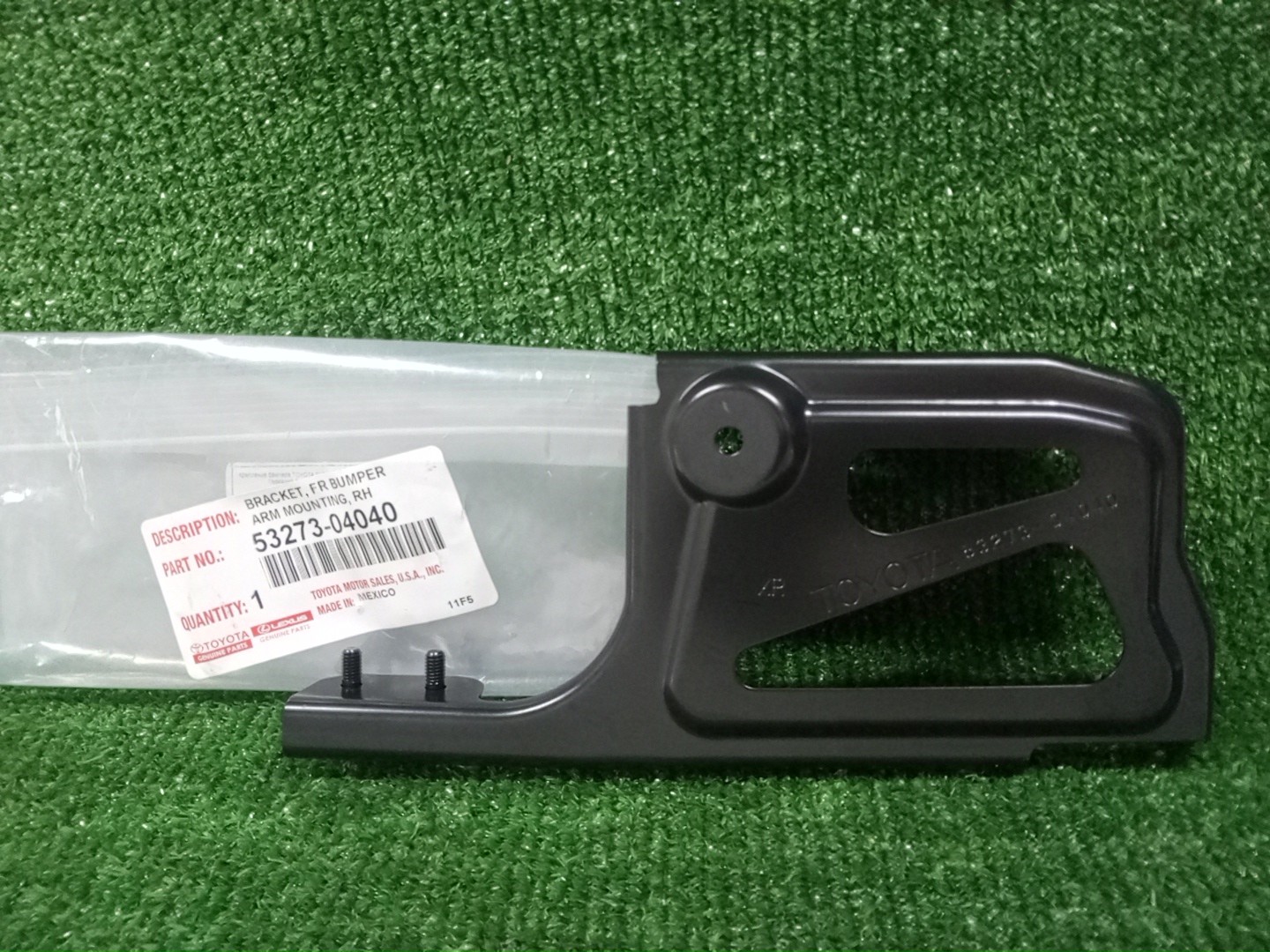 Крепление бампера правое переднее TOYOTA TACOMA GRN305L 53273-04040 1 ракурс