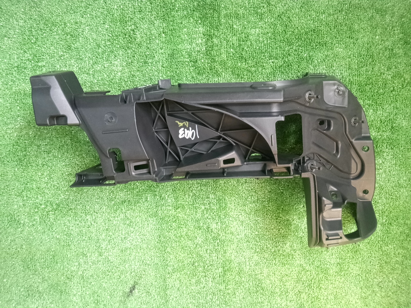 Крепление бампера левое заднее TOYOTA TACOMA GRN305L 52154-04010 1 ракурс