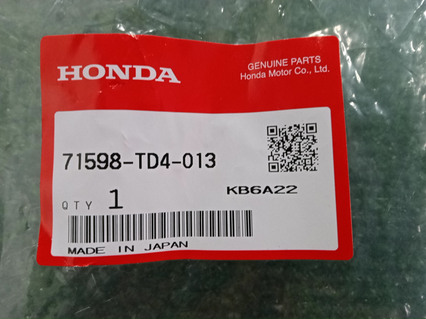 Крепление бампера левое заднее HONDA SHUTTLE GK8 71598-TD4-013 3 ракурс