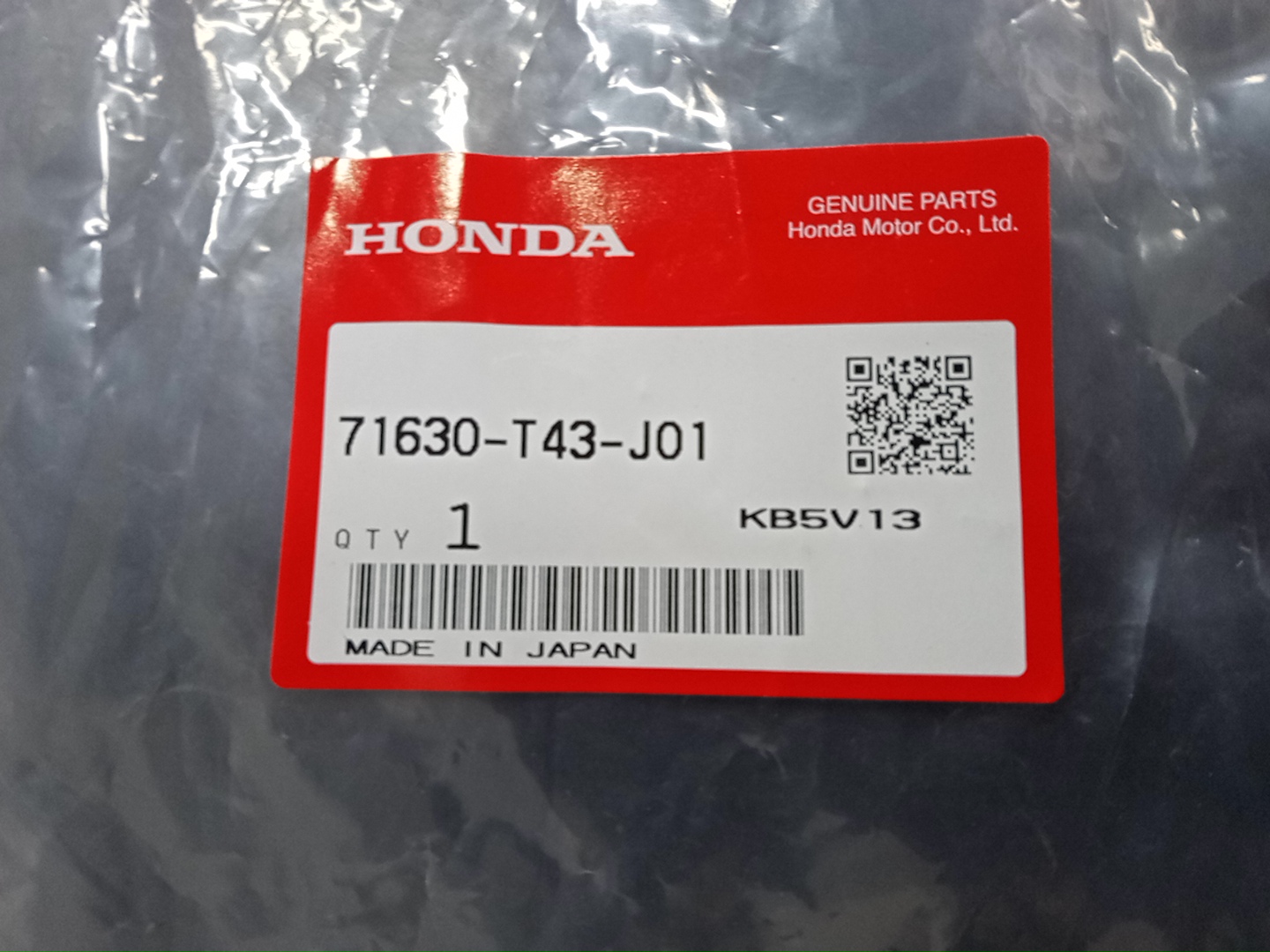 Крепление бампера правое заднее HONDA CIVIC FL1 71630-T43-J01 3 ракурс