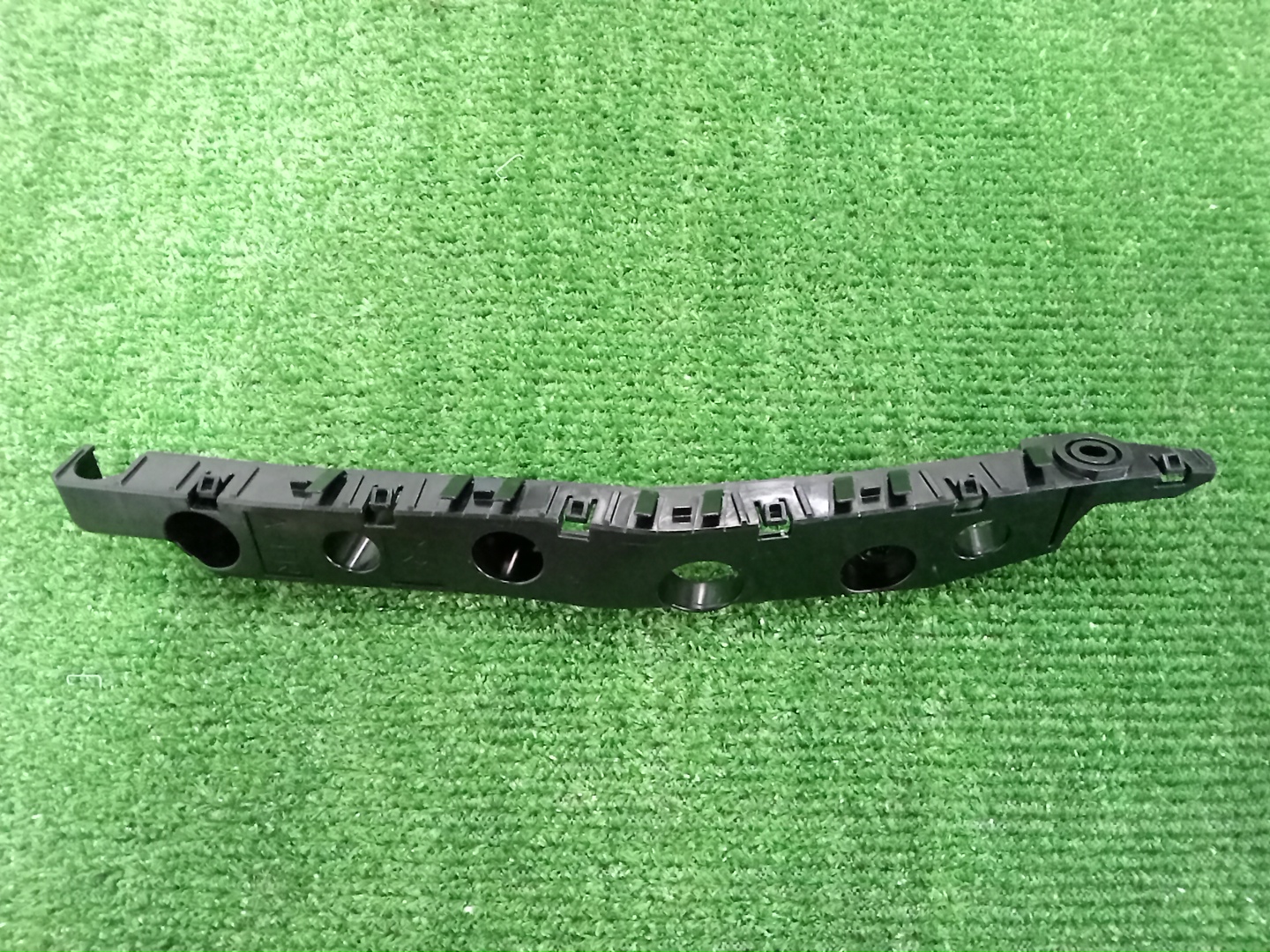 Крепление бампера левое переднее NISSAN DAYZ B43W 62222-7MA0A 1 ракурс
