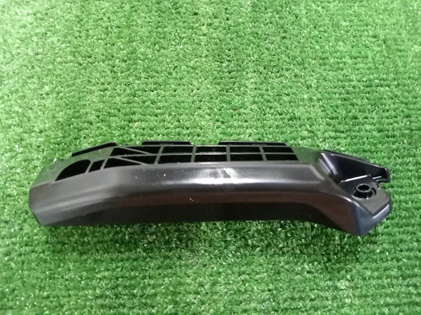 Крепление бампера правое переднее TOYOTA VITZ, YARIS KSP130, NSP130, NSP135, NCP131 52535-52111 1 ракурс