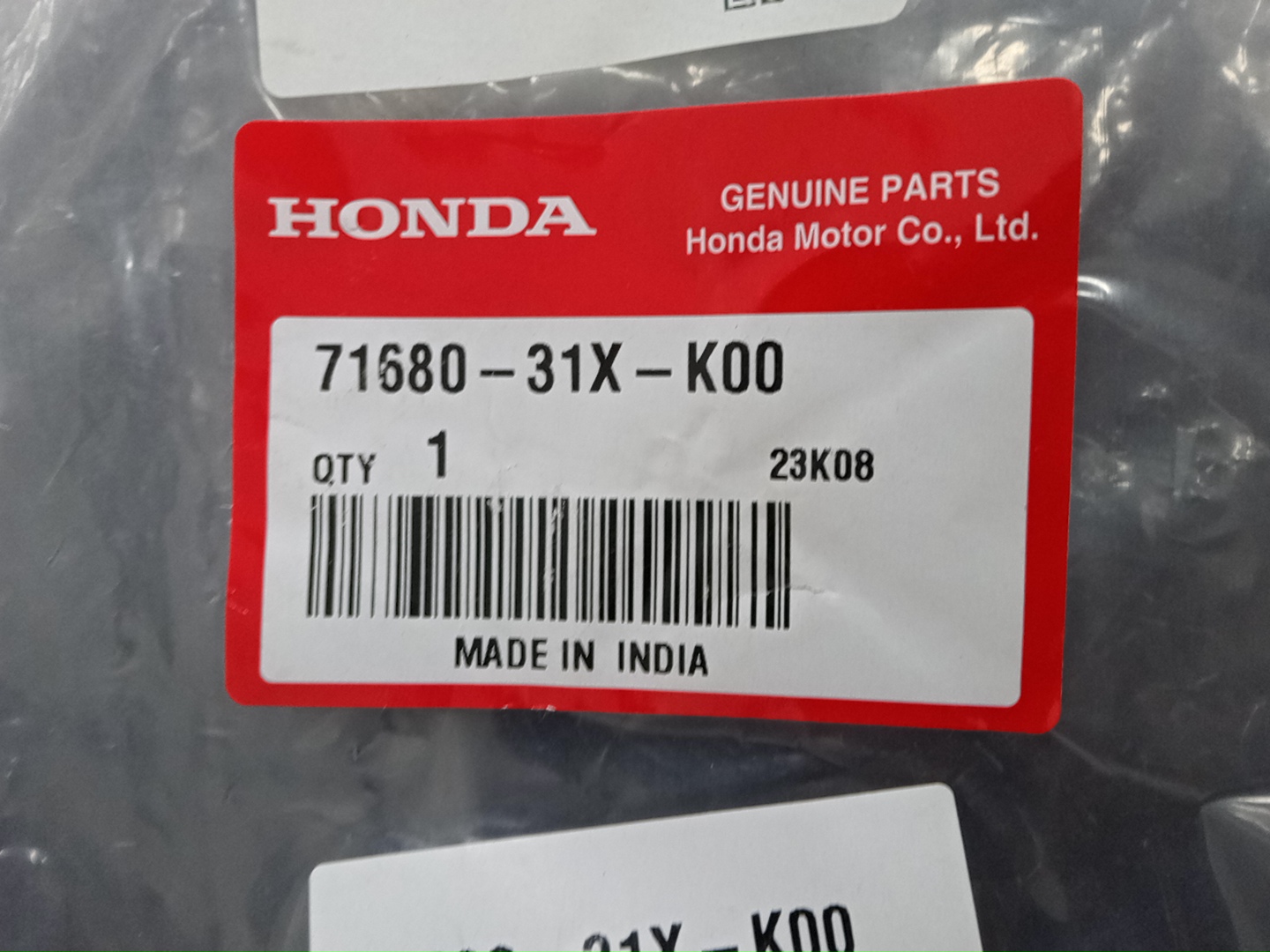 Крепление бампера левое заднее HONDA WR-V DG5 71680-31X-K00 4 ракурс