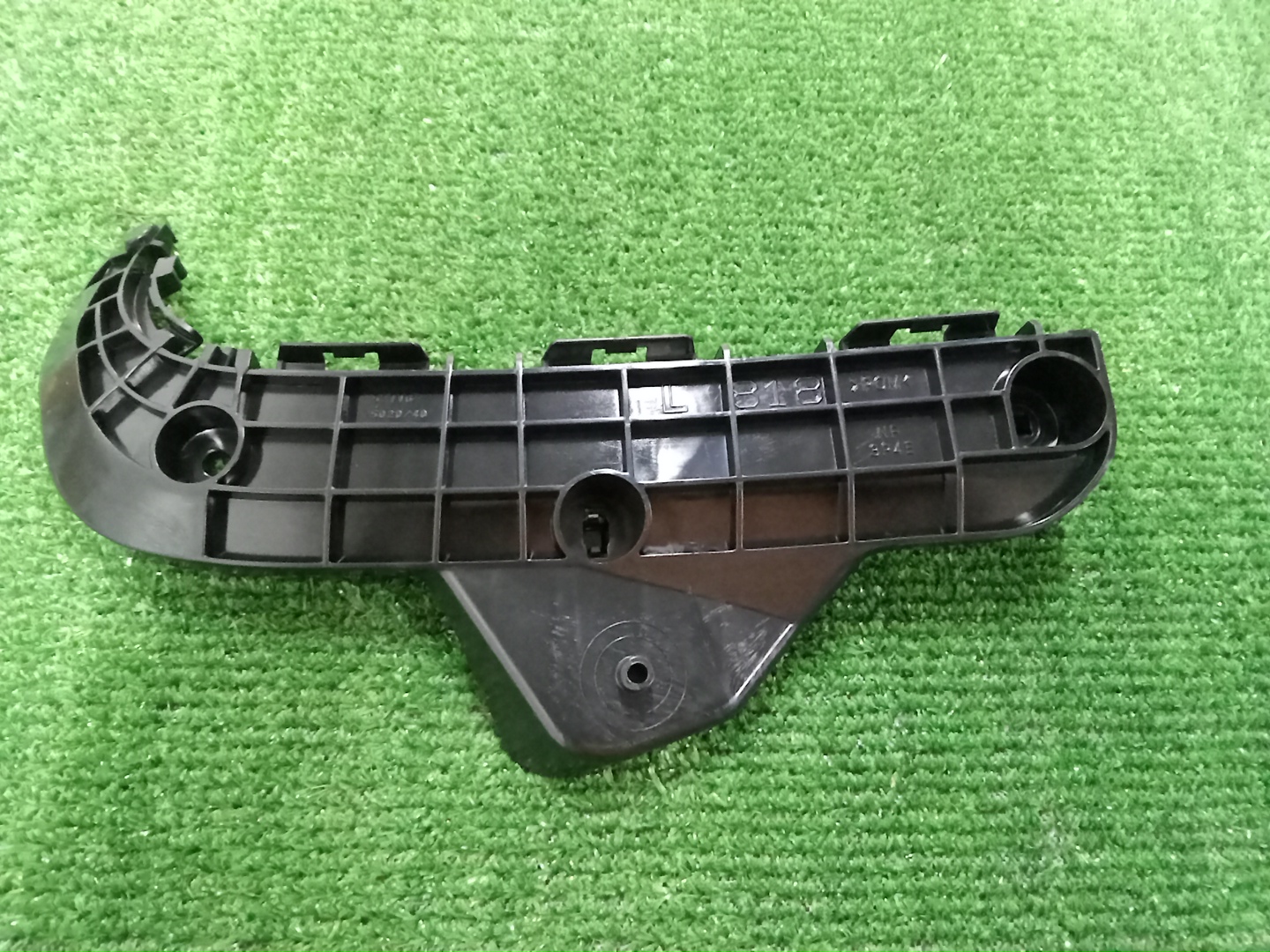 Крепление бампера левое переднее LEXUS HS250H ANF10 52116-75040 1 ракурс